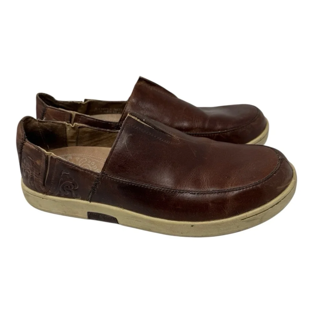 OluKai 🔥Kama'aina‎ 🤑Classic Slip-On Loafer Tooled Leather 9 Shoes Rare Sample